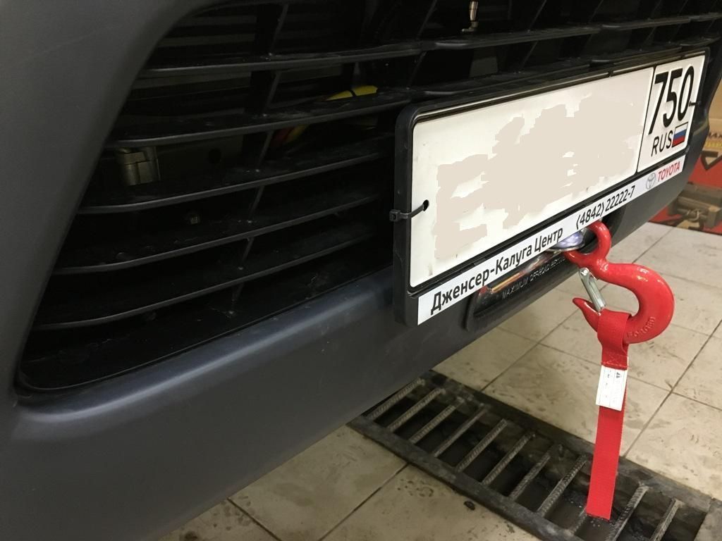 Toyota Hilux / Площадка под лебедку / Площадка под лебёдку в штатный бампер 2015-2020