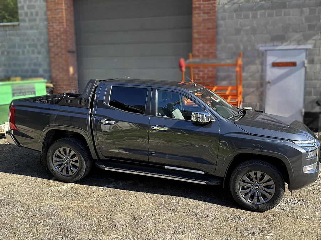 Mitsubishi / L200 2024- / Защитные дуги L200 2024+ / Дуга широкая с защитой стекла HAL PRO L200 6gen