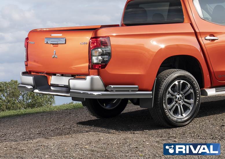 Mitsubishi / L200 2015-2024 / Защита заднего бампера / Защита заднего бампера d76+d57 уголки