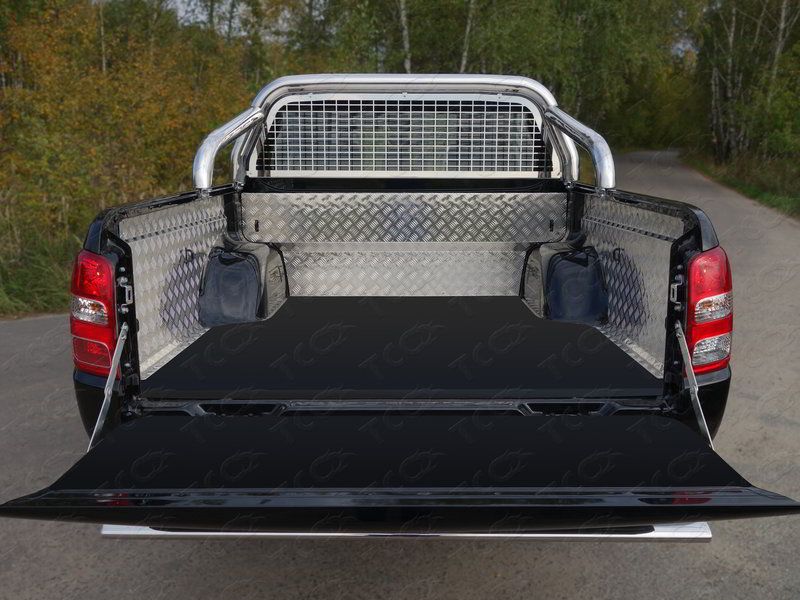 Mitsubishi / L200 2015-2024 / Вставка в кузов (вкладыш) / Вкладыш в кузов (без борта и дна) алюминиевый