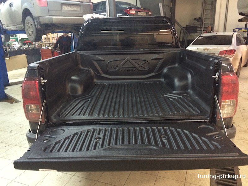 Toyota Hilux / Вставка (вкладыш) в кузов / Вкладыш в кузов на борт