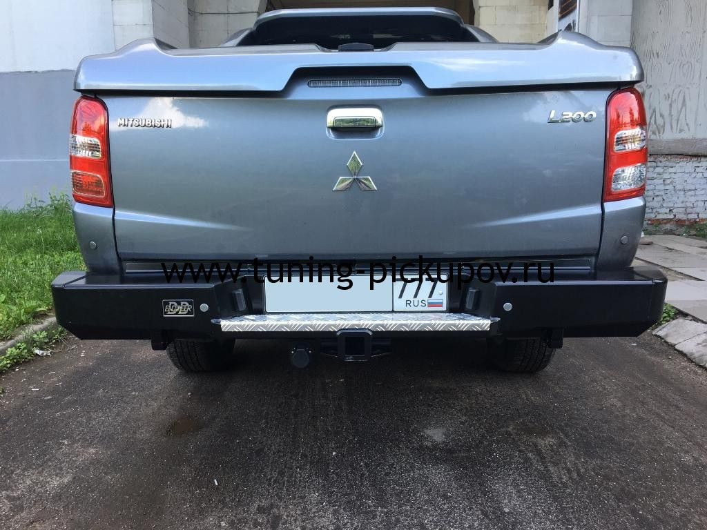 Бампер задний усиленный с квадратом под фаркоп - Mitsubishi L200 2015-2024 - Бампер задний