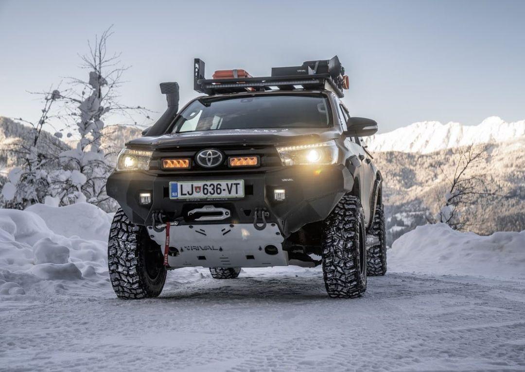 Toyota Hilux / Багажник экспедиционный / Багажник алюминиевый (платформа с креплением) 1235×1430