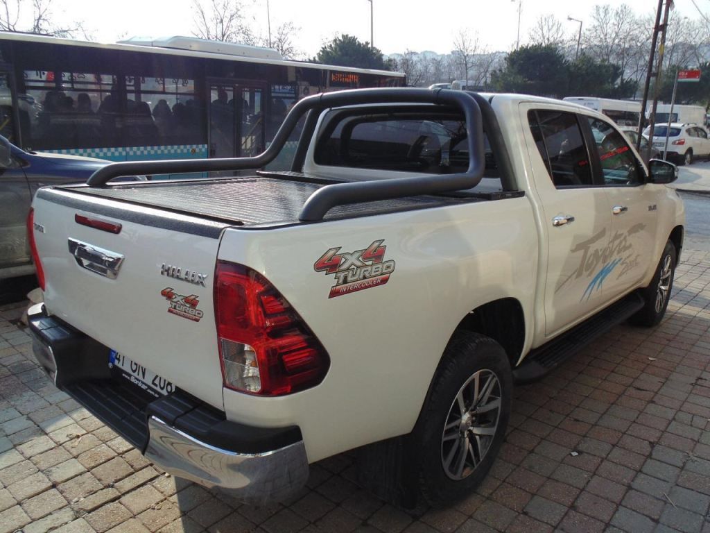 Крышка Rollback с дугой (черная) Probar Toyota Hilux 2015-2021 в #REGION_NAME_DECLINE_PP#