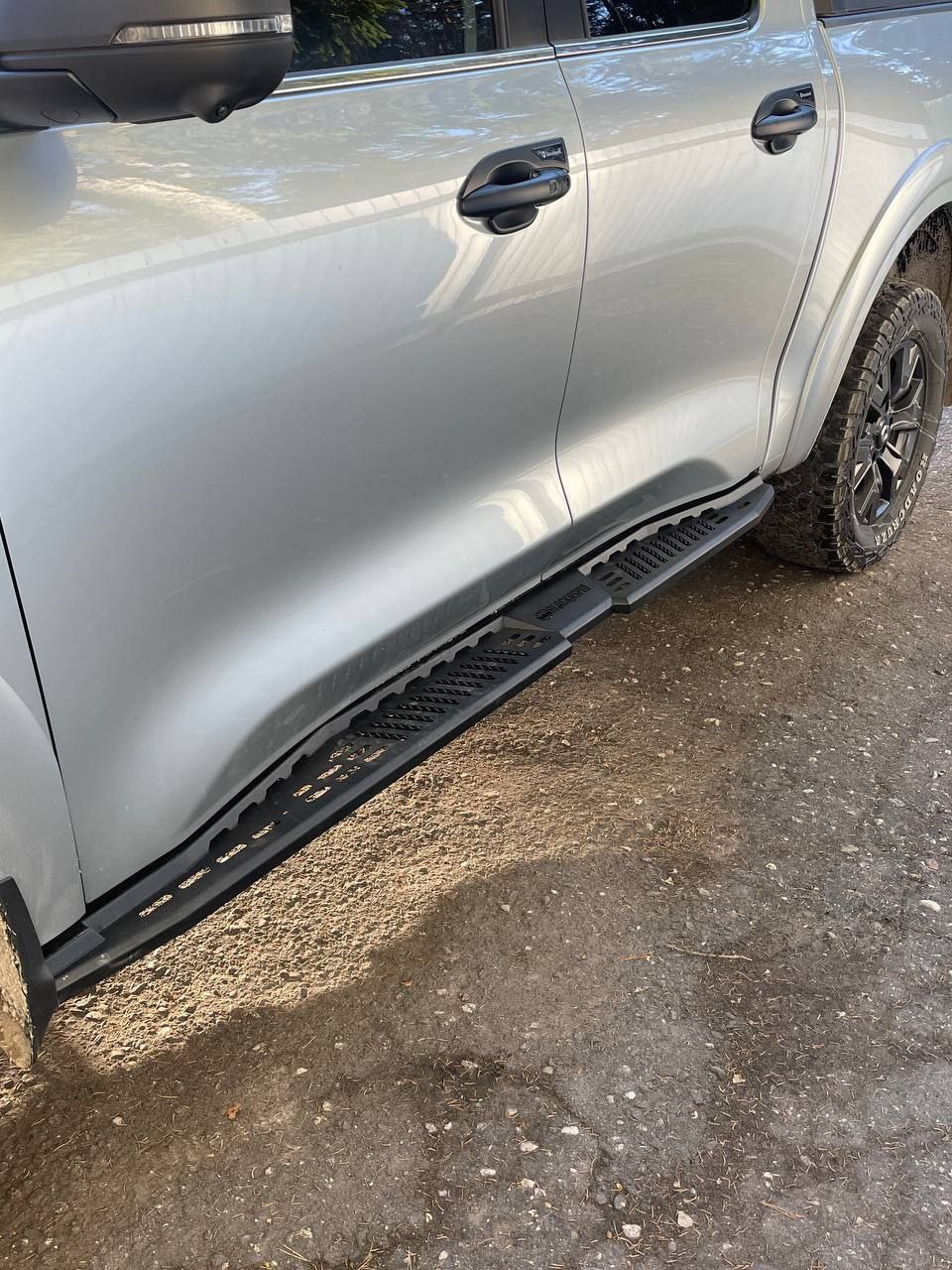 Great Wall / Poer / Пороги / Пороги усиленные (с разделителем), крашенная нержавейка