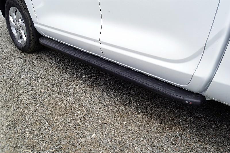 Changan Hunter / Пороги / Пороги алюминиевые с пластиковой накладкой (карбон черные) 1920 мм для Changan Hunter Plus