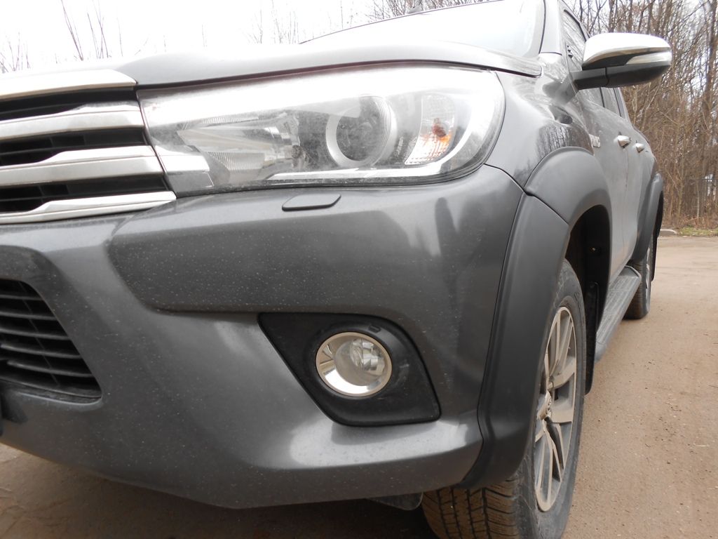 Toyota Hilux / Расширители колесных арок / Расширители колесных арок TRD STYLE