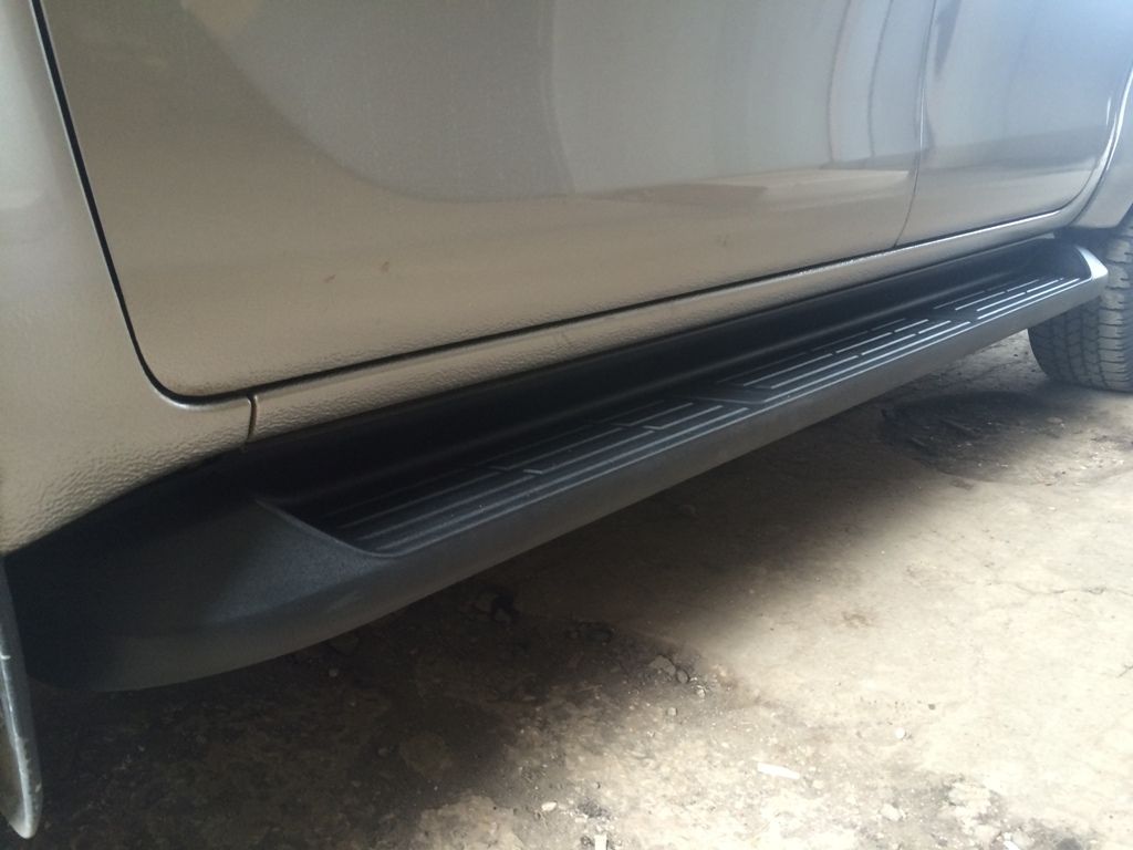 Пороги OE-Style - Toyota Hilux 2015-2024 - Пороги - 