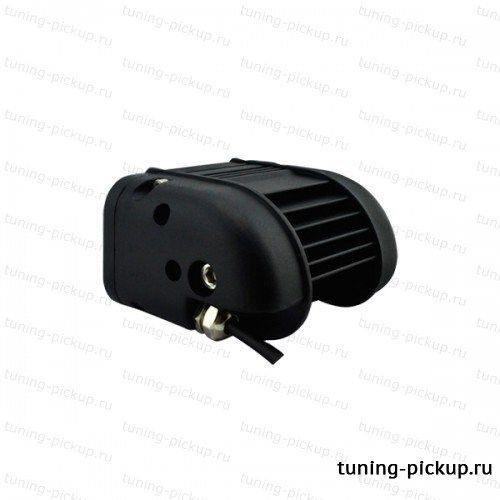 Toyota Hilux / Дополнительная светодиодная оптика / Универсальная однорядная LED фара FL-1100-20