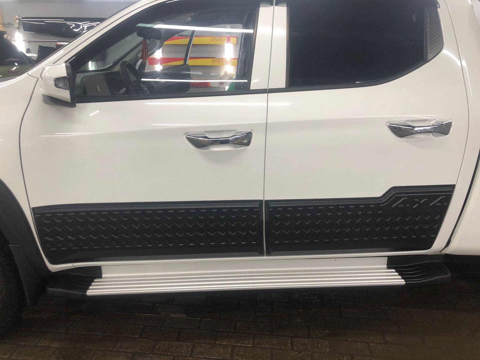 Changan Hunter / Молдинги на двери / Дверные молдинги (комплект)