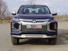 Защита переднего бампера (нижняя, овальная с ДХО) 75х42 мм. - Mitsubishi L200 2015-2024 - Защита переднего бампера