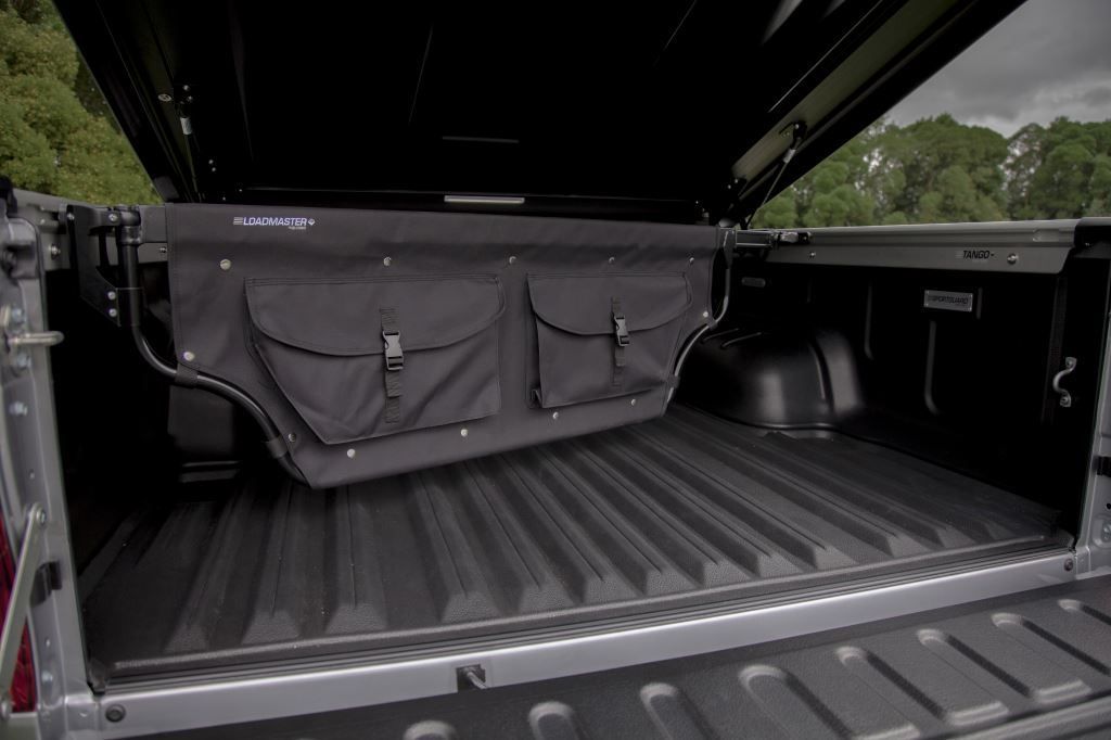 Разделитель кузова LOADMASTER-Cargo Manager для крышки Proform Toyota Hilux 2015-2023 в 