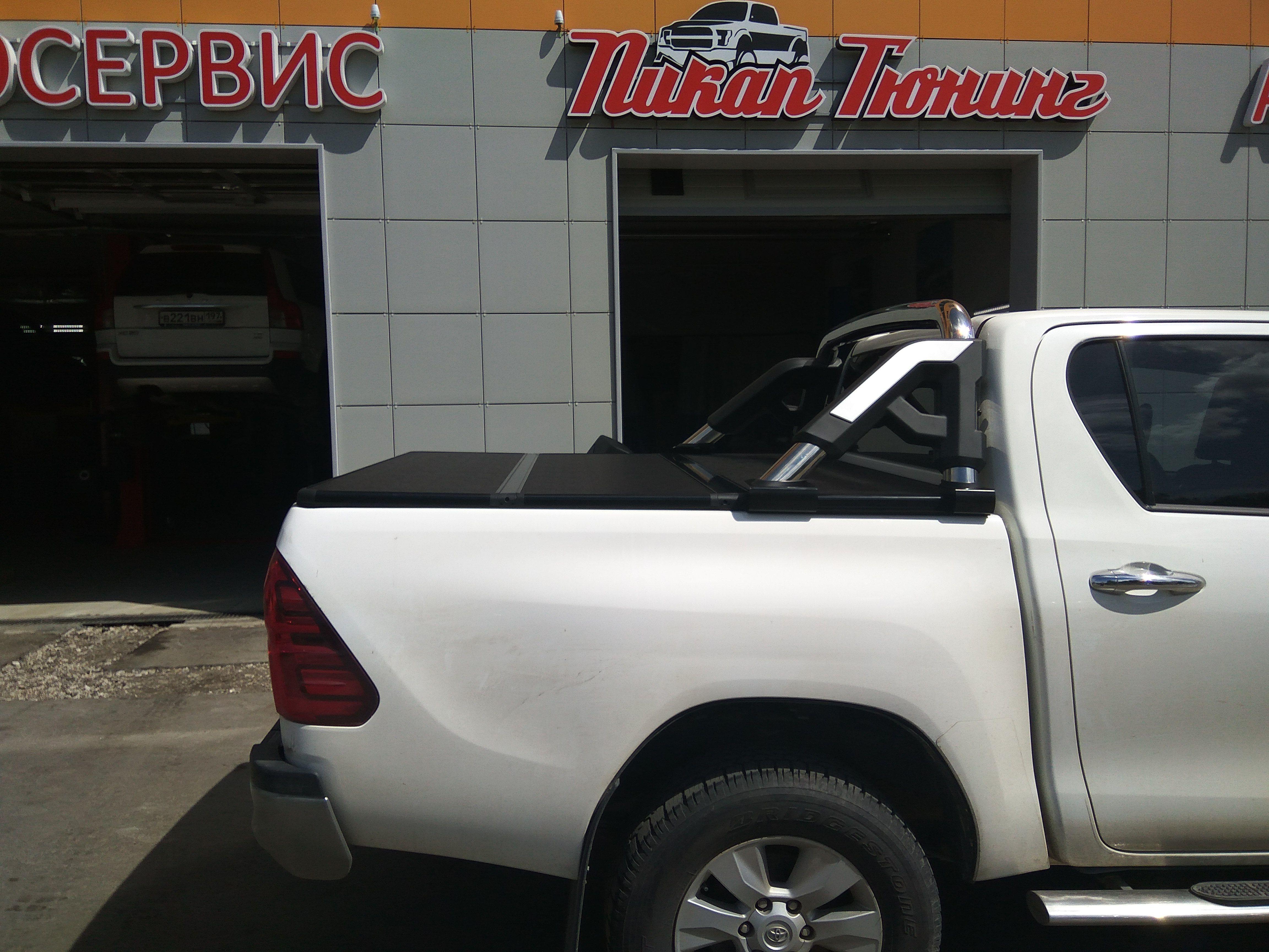 Toyota Hilux / Крышки кузова / Крышка алюминиевая трехсекционная Китай