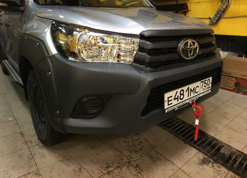Toyota Hilux / Расширители колесных арок / Расширители колесных арок OFF-ROAD STYLE