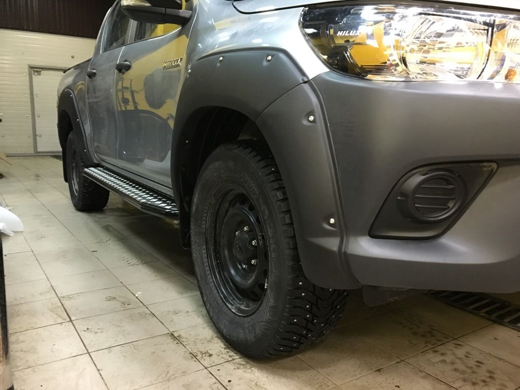 Toyota Hilux / Расширители колесных арок / Расширители колесных арок OFF-ROAD STYLE