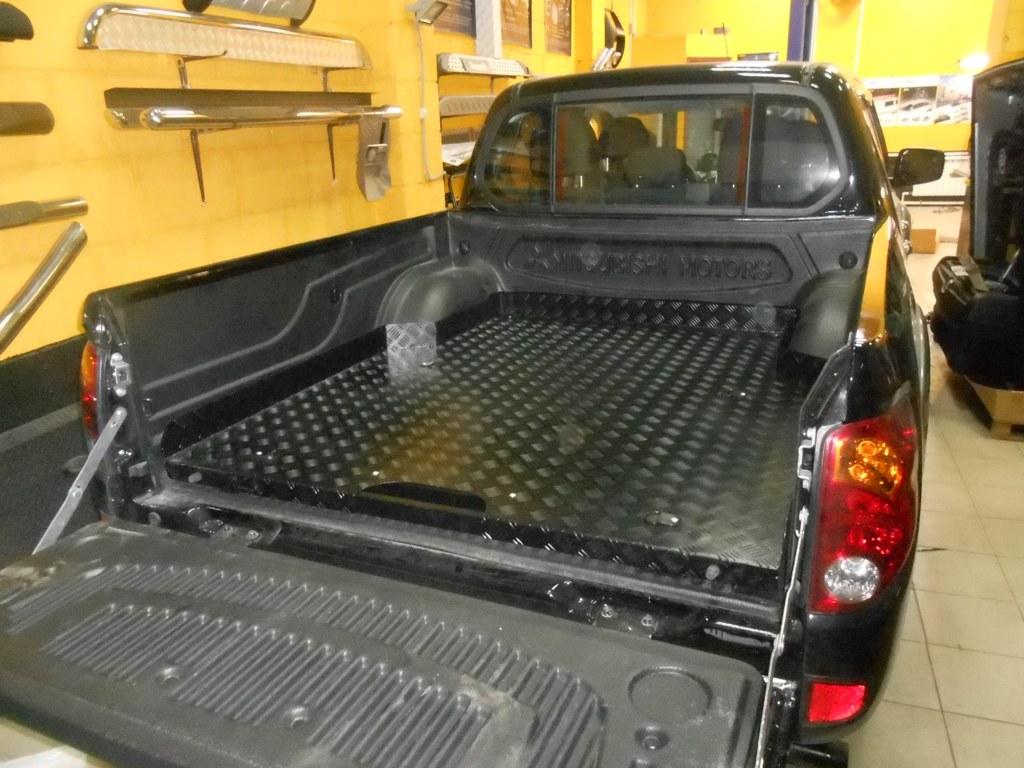 Выкатная платформа Triton - Mitsubishi L200 2006-2015 - Выкатная платформа