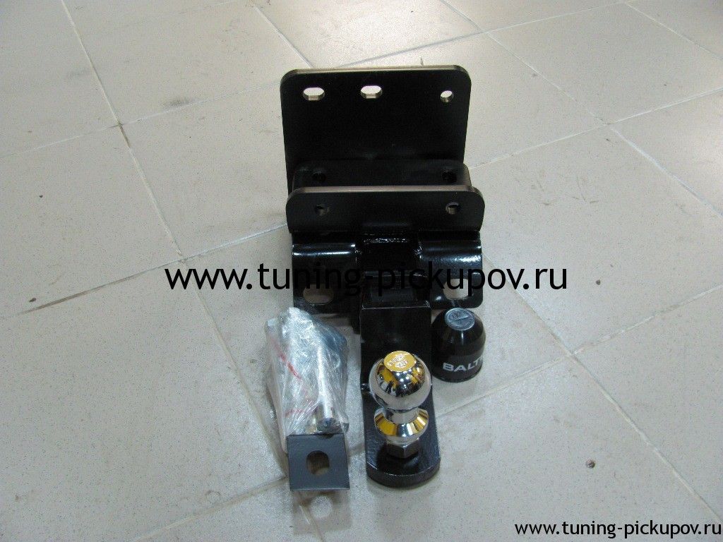 Фаркоп фирмы Балтекс - Toyota Hilux 2011-2015 - Фаркоп