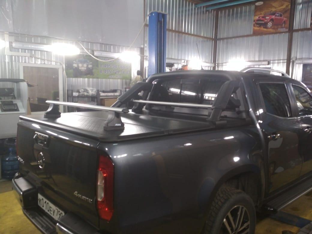 Крышка алюминиевая трехсекционная  Toyota Hilux 2015-2024