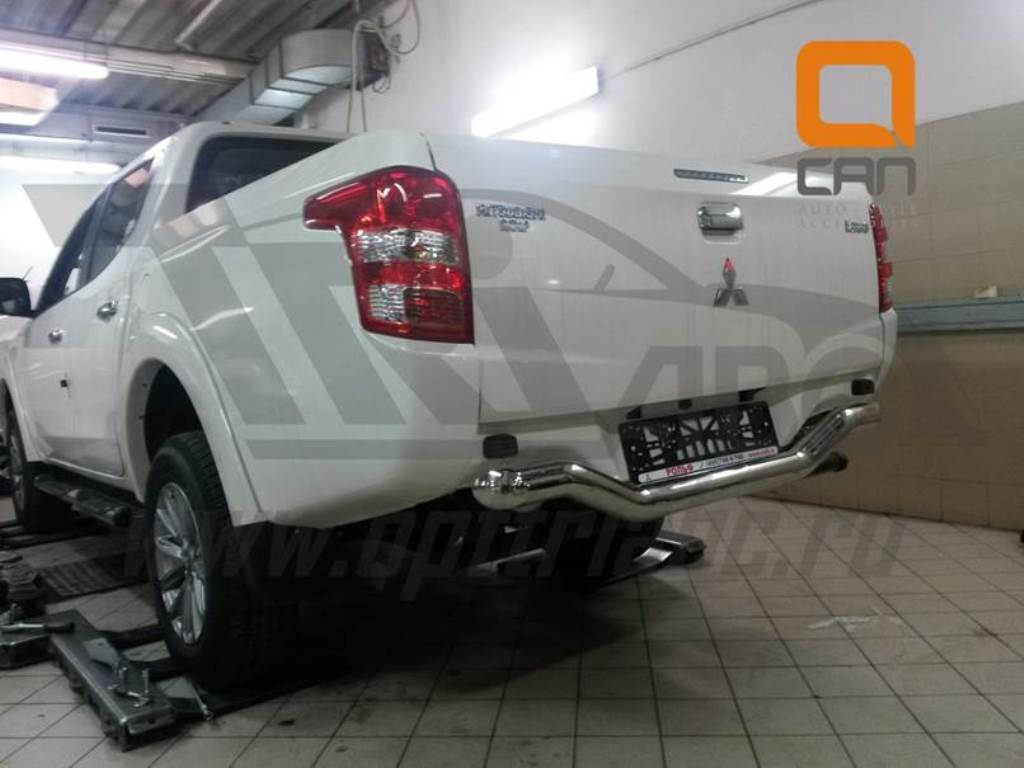 Защита заднего бампера одинарная волна d76 - Mitsubishi L200 2015-2024 - Защита заднего бампера