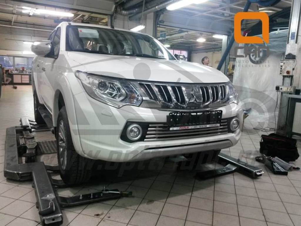Решетка радиатора - Mitsubishi L200 2015-2024 - Решетка радиатора