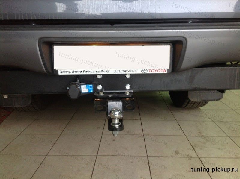 Фаркоп  - Toyota Hilux 2011-2015 - Фаркоп