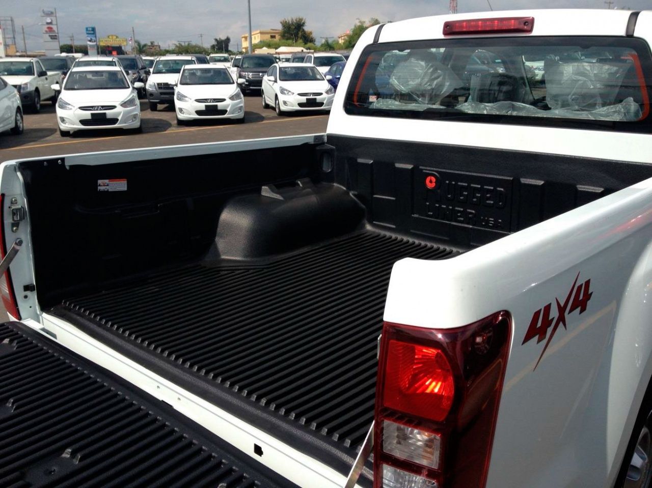 Isuzu D Max / Вкладыш в кузов / Вкладыш под борт