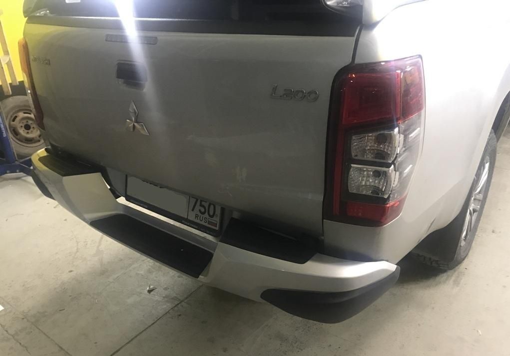 Mitsubishi / L200 2015-2024 / Бампер задний / Бампер задний (копия оригинала)