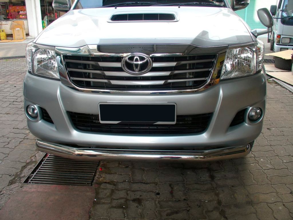 Защита переднего бампера Ø76мм. - Toyota Hilux 2011-2015 - Защита переднего бампера