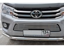 Решетка радиатора 16 мм. - Toyota Hilux 2015-2024 - Решетка радиатора