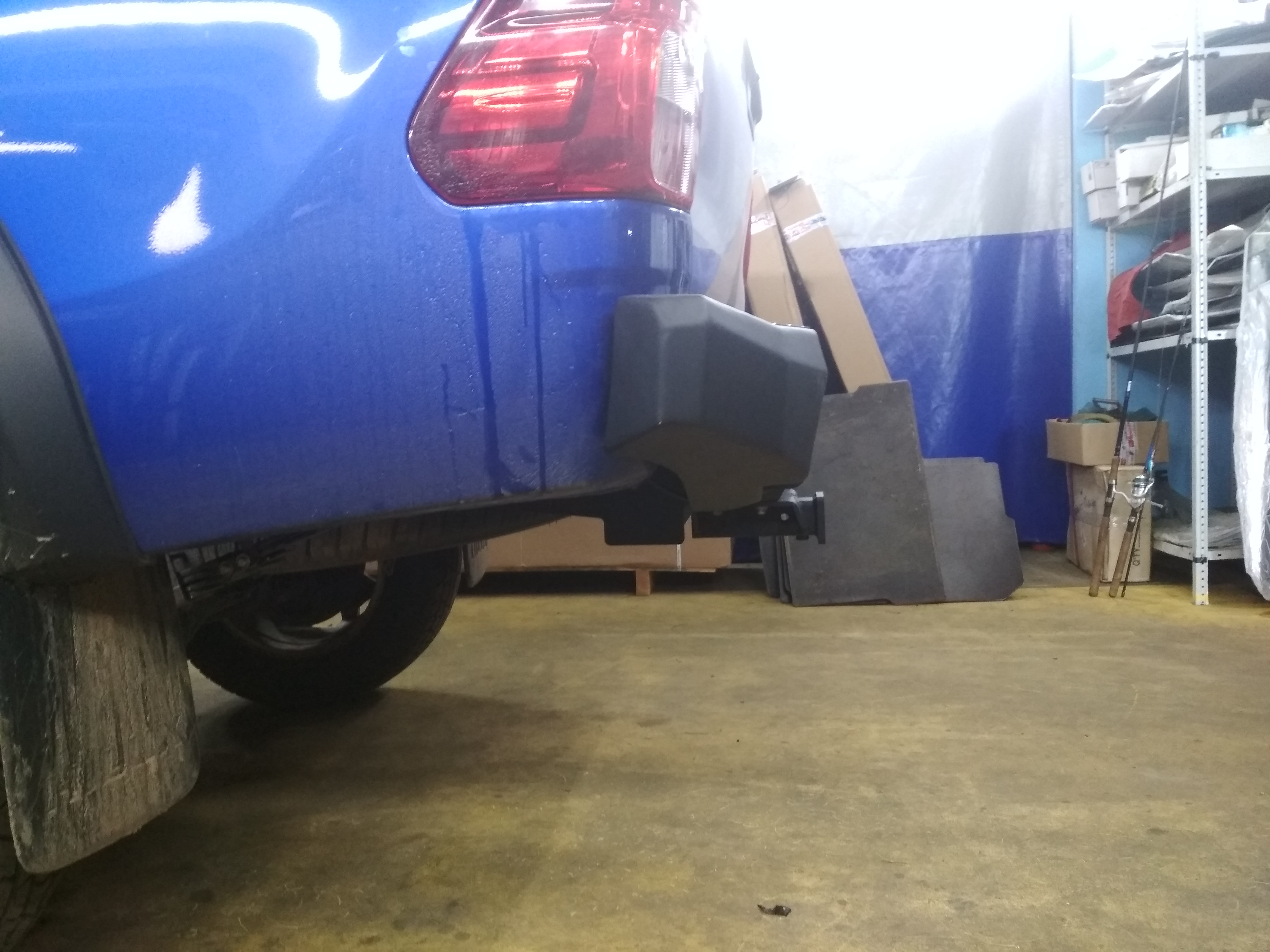 Toyota Hilux / Бампер задний / Бампер задний алюминиевый