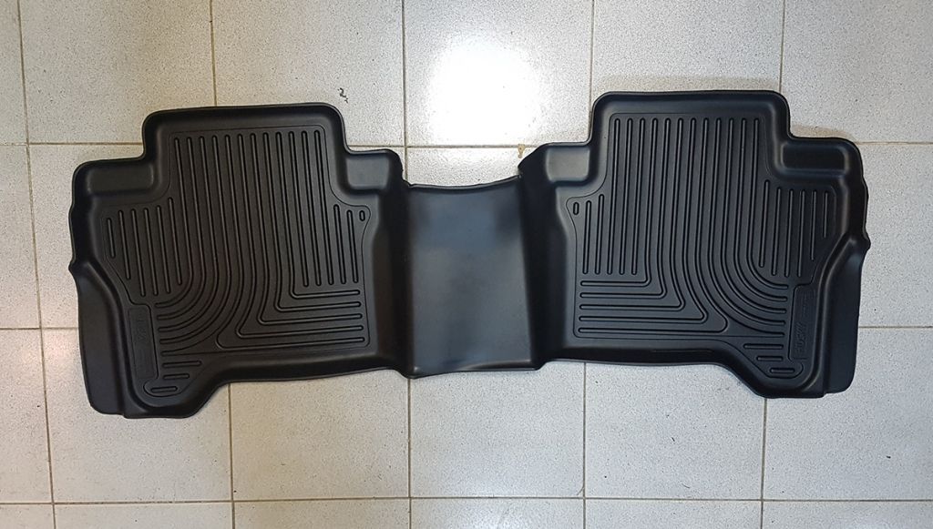 Toyota Hilux / Коврики / Комплект ковриков в салон WeatherBeater™ цвет черный