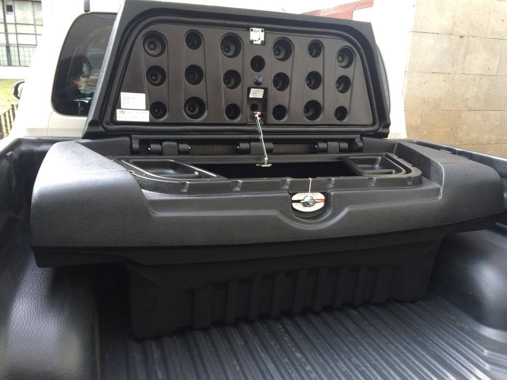 Toyota Hilux / Ящик в кузов / Ящик в кузов Concorde EXTRA V