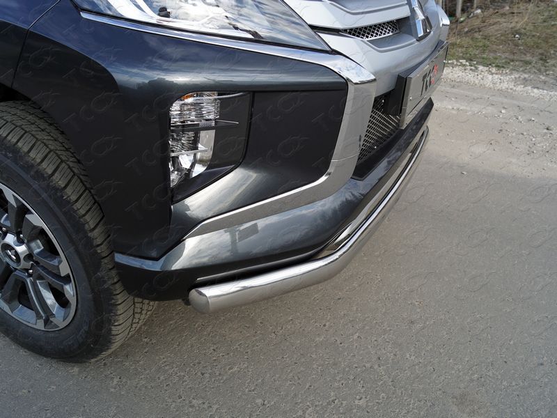 Mitsubishi / L200 2015-2024 / Защита переднего бампера / Защита переднего бампера (нижняя, овальная) 75х42 мм.