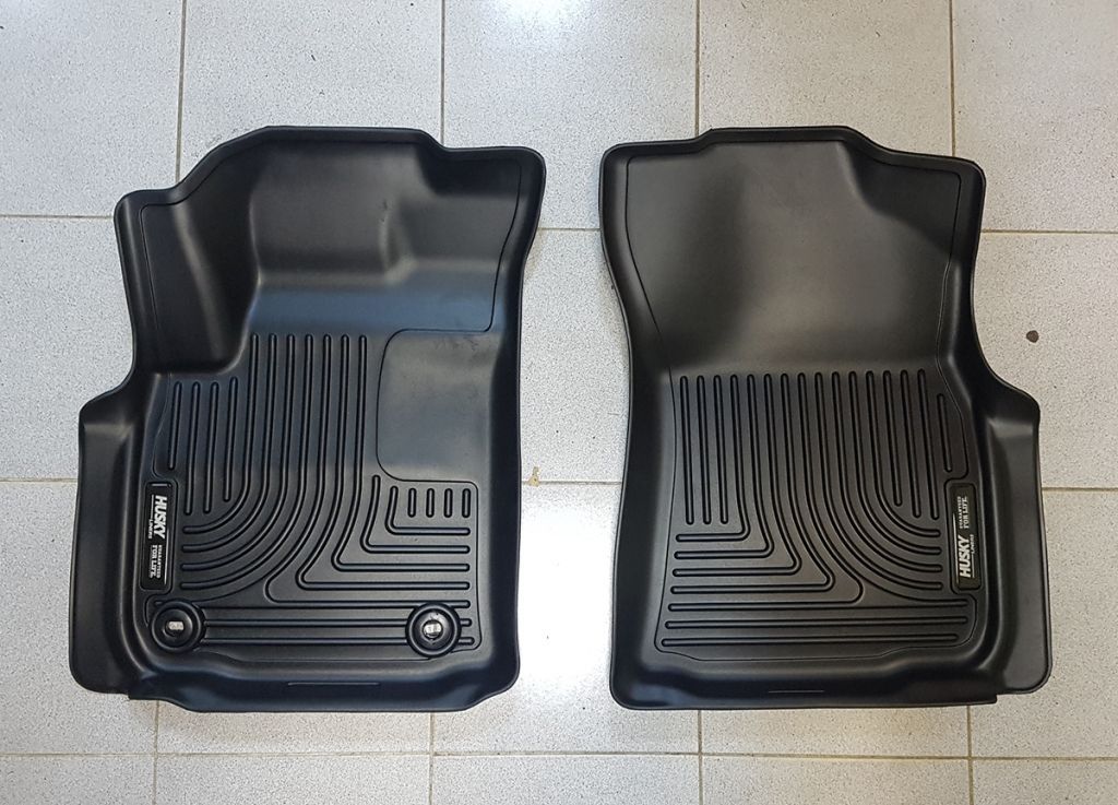Toyota Hilux / Коврики / Комплект ковриков в салон WeatherBeater™ цвет черный