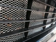 Декоративно-защитная сетка для радиатора - Isuzu D Max - Защитная сетка для радиатора