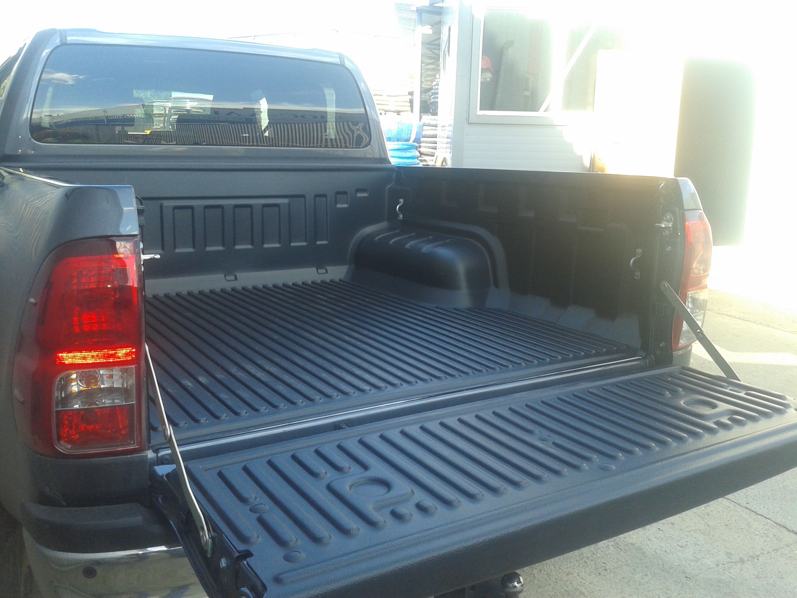 Toyota Hilux / Вставка (вкладыш) в кузов / Вкладыш под борт