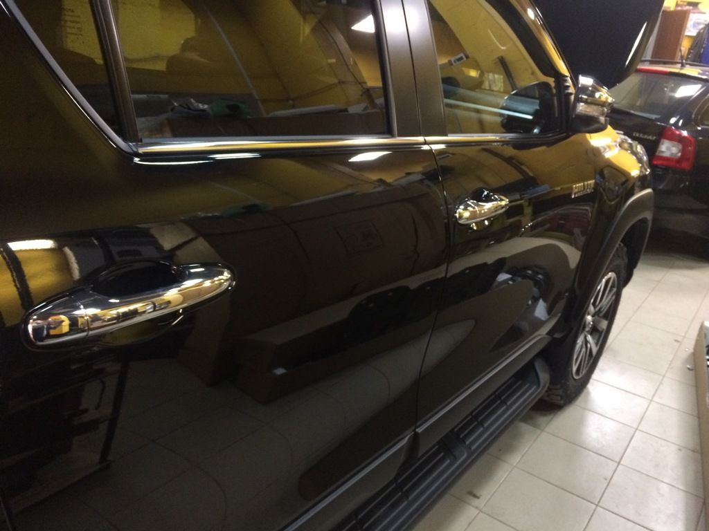 Накладки на дверные ручки, хром  - Toyota Hilux 2015-2024 - Молдинги