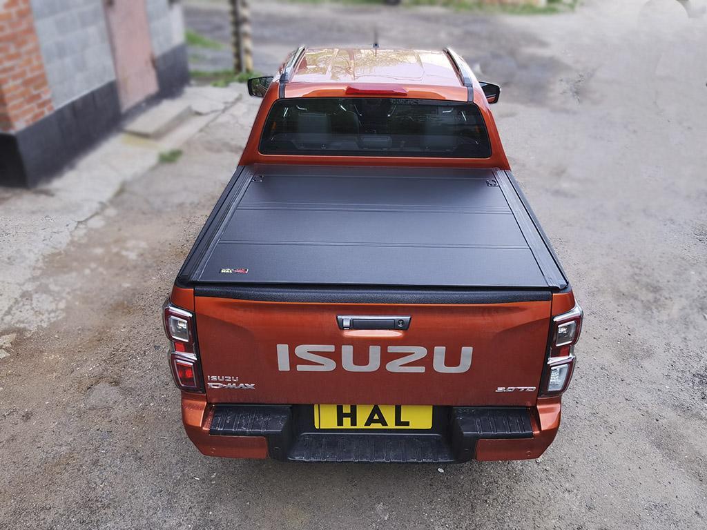 Isuzu D Max / Крышки / Крышка полностью складная секционная PRO для пикапа Isuzu D-Max 3 gen.