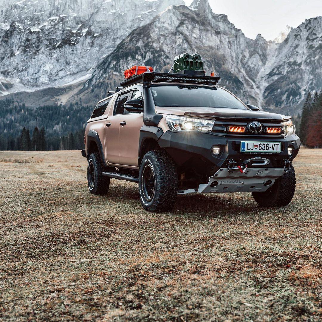 Toyota Hilux / Багажник экспедиционный / Багажник алюминиевый (платформа с креплением) 1235×1430