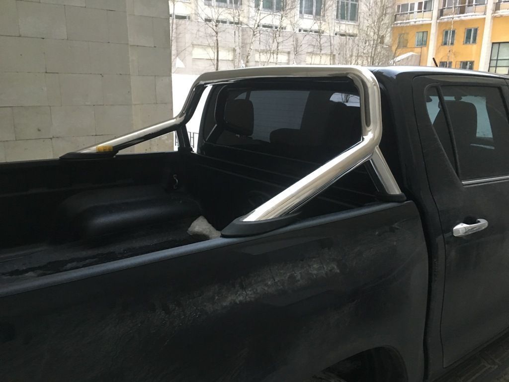 Toyota Hilux / Защитные дуги / Дуга в кузов (оринал)