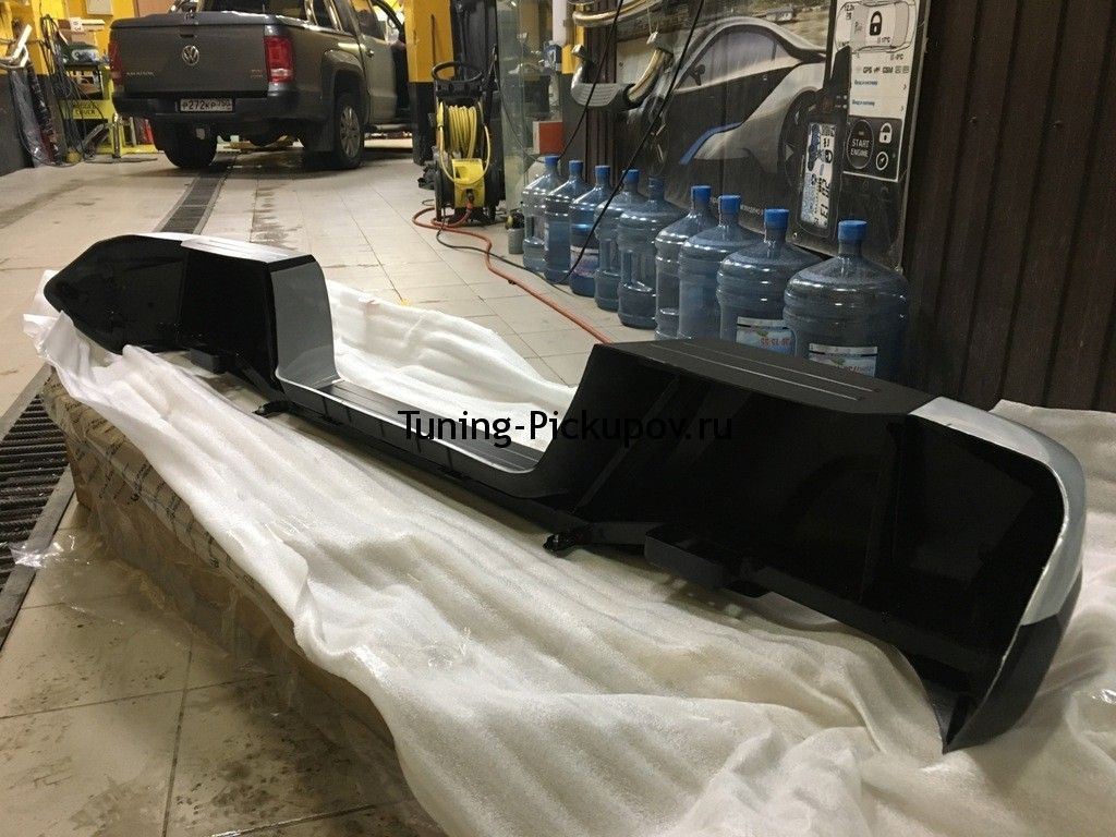 Mitsubishi / L200 2015-2024 / Бампер задний / Бампер задний (копия оригинала)