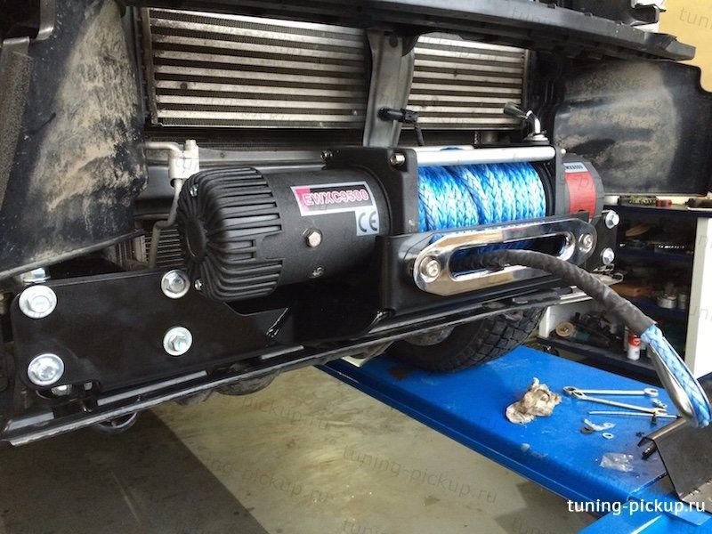 Toyota Hilux / Площадка под лебедку / Площадка под лебёдку в штатный бампер 2015-2020