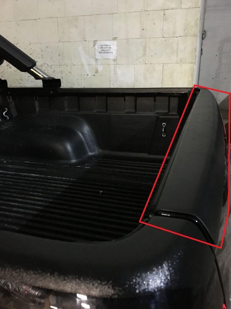 Toyota Hilux / Накладки на борта / Накладка на задний откидной борт