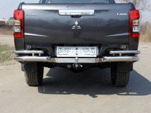 Защита задняя (уголки двойные) 76,1/42,4 мм для т.с. без бампера - Mitsubishi L200 2015-2024 - Защита заднего бампера