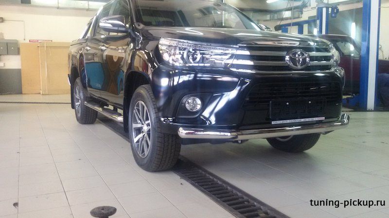 Защита переднего бампера, нижняя - Toyota Hilux 2015-2024 - Защита переднего бампера 