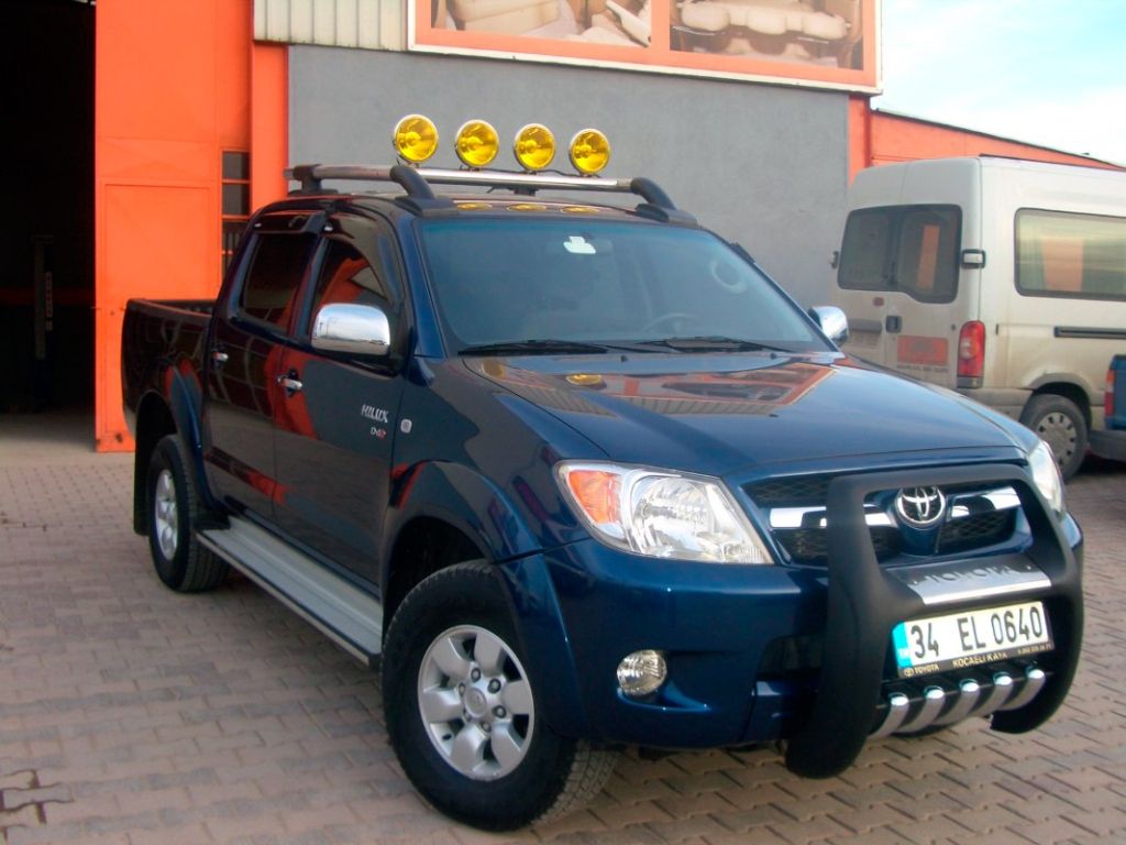 Пороги AB001 AVANGARDE SILVER - Toyota Hilux 2011-2015 - Пороги