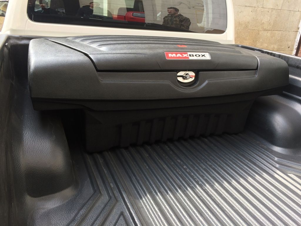 Toyota Hilux / Ящик в кузов / Ящик в кузов Concorde EXTRA V