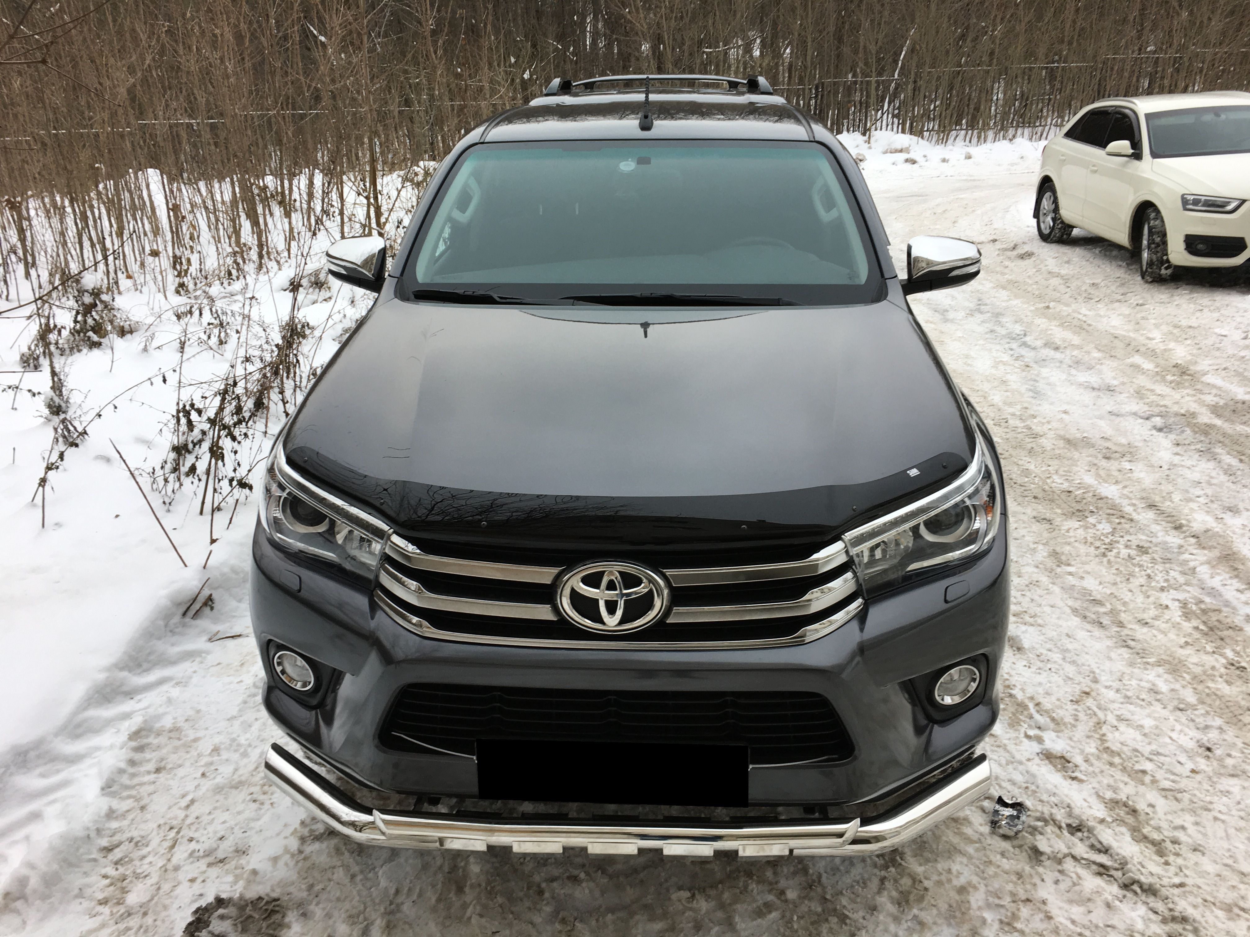 Toyota Hilux / Защита переднего бампера / Защита переднего бампера d76/d57 клыки