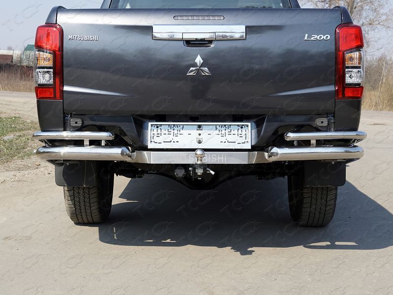 Mitsubishi / L200 2015-2024 / Защита заднего бампера / Защита задняя (уголки двойные) 76,1/42,4 мм для т.с. без бампера