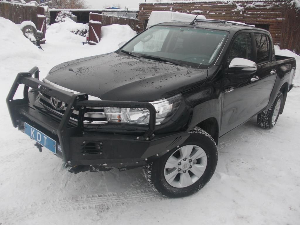Toyota Hilux / Бампер передний / Бампер передний силовой со съёмным кенгурином